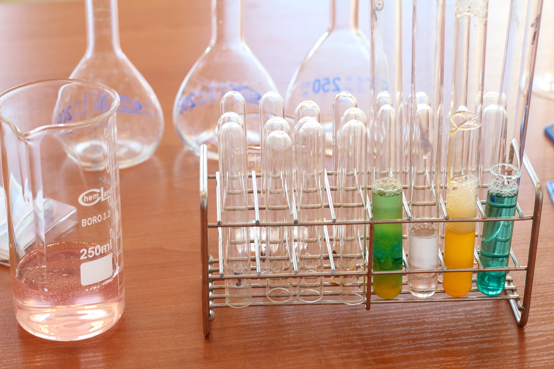 Laboratory 1009190 1920